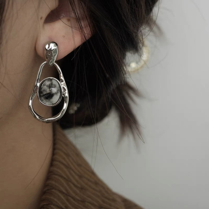 French-style Artistic Vintage Irregular Hollow-out Earrings