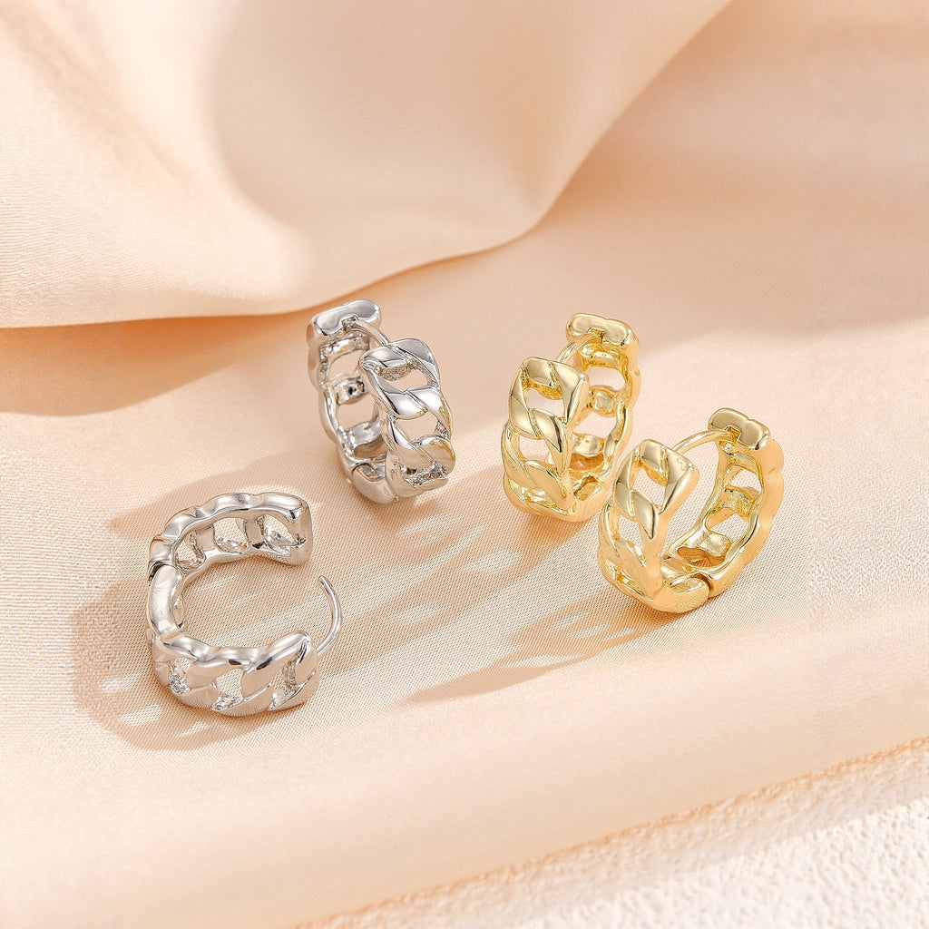 Metal Chain Hollow Geometric Elliptical Earrings