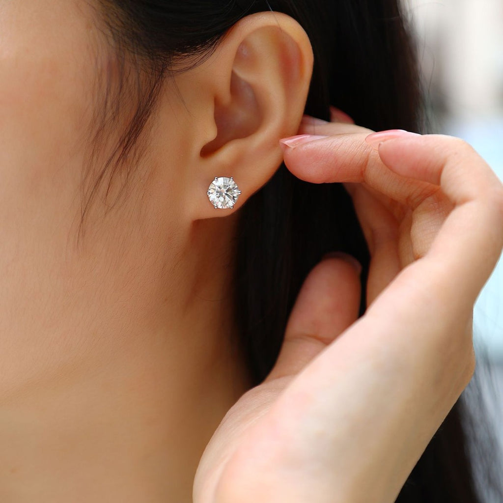 6-paw Fashionable And Versatile Earrings For Women