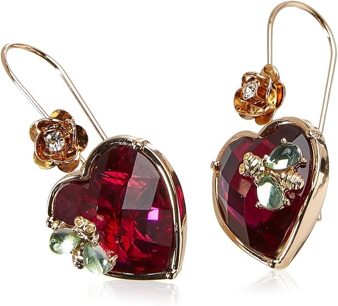 Fashionable Heart-Shaped Earring Set With Crystal Skull Design